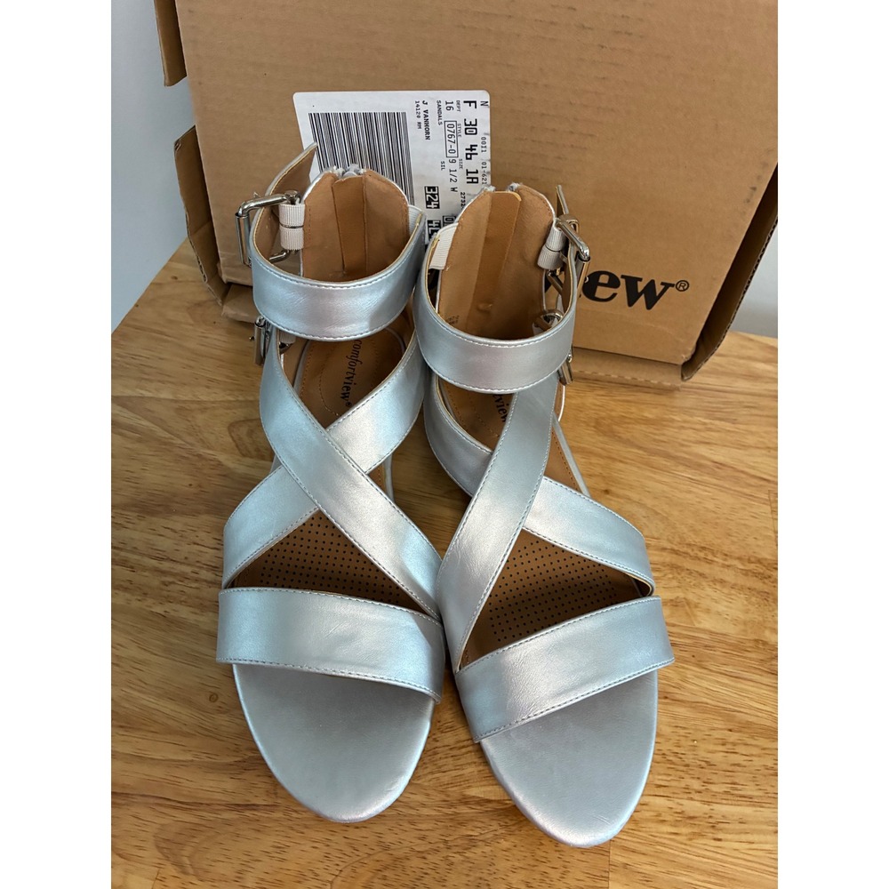 Comfortview Womens Silver Metallic Strappy Gladiator Flat Sandals 9.5 W